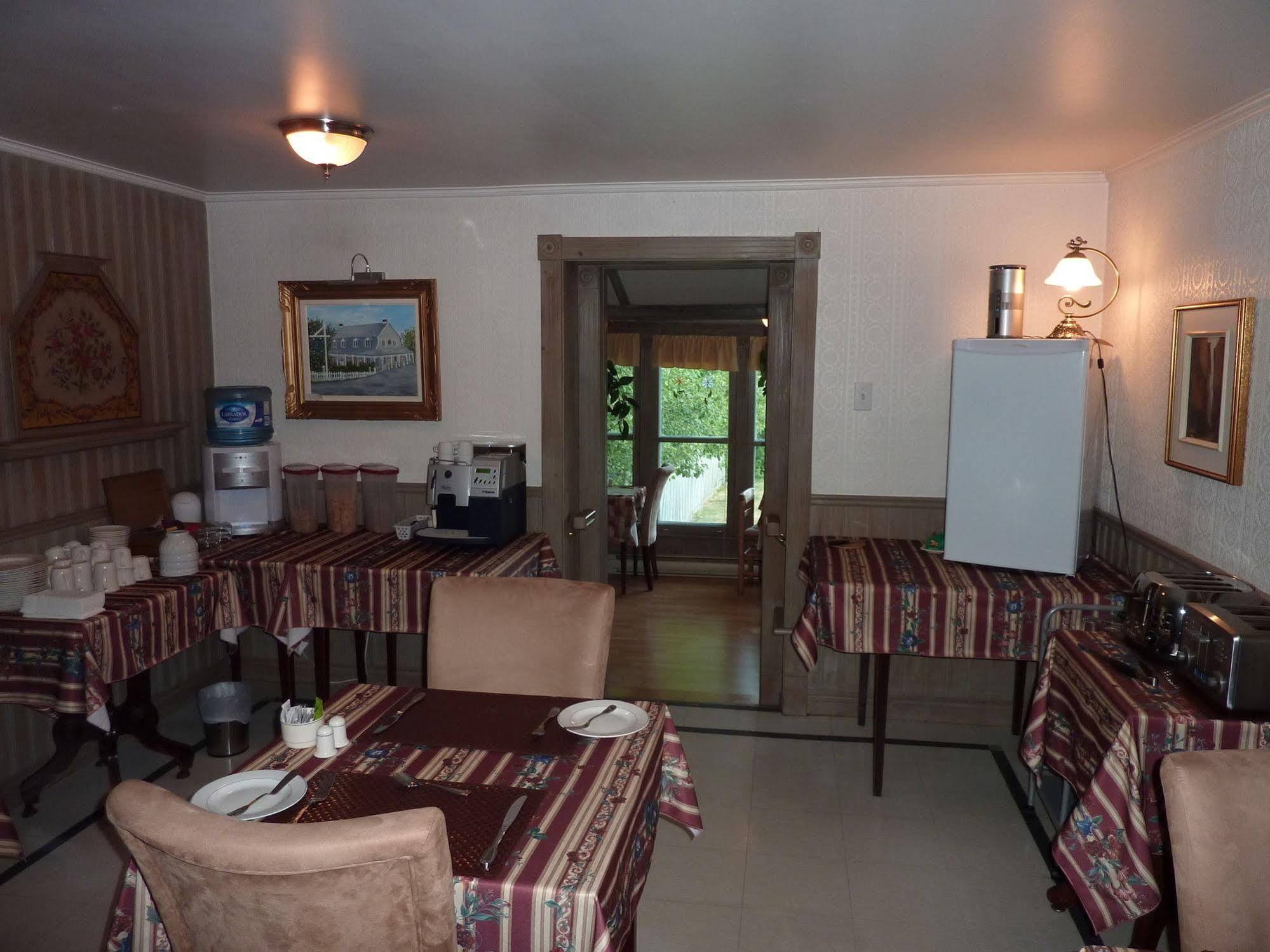 Auberge Petite Plaisance La Malbaie Exterior photo
